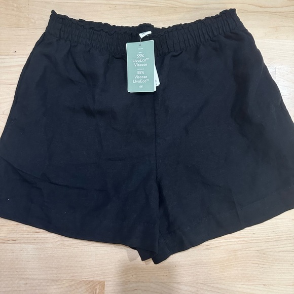 H&M Pants - H&M Black Women's Shorts